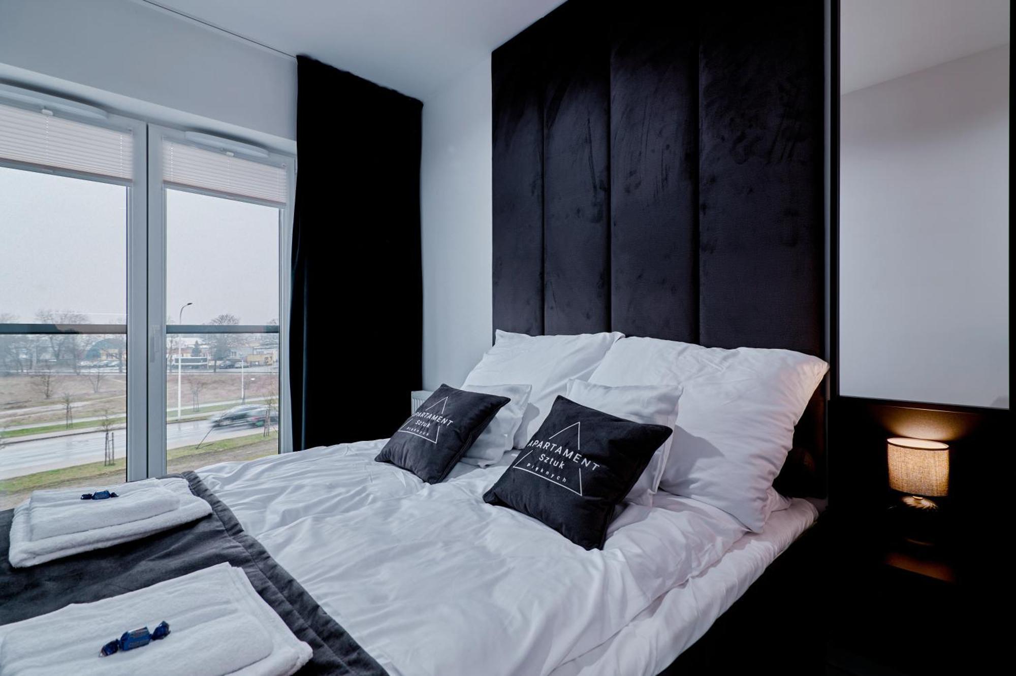 Apartament Sztuk Pieknych 10 피와 외부 사진
