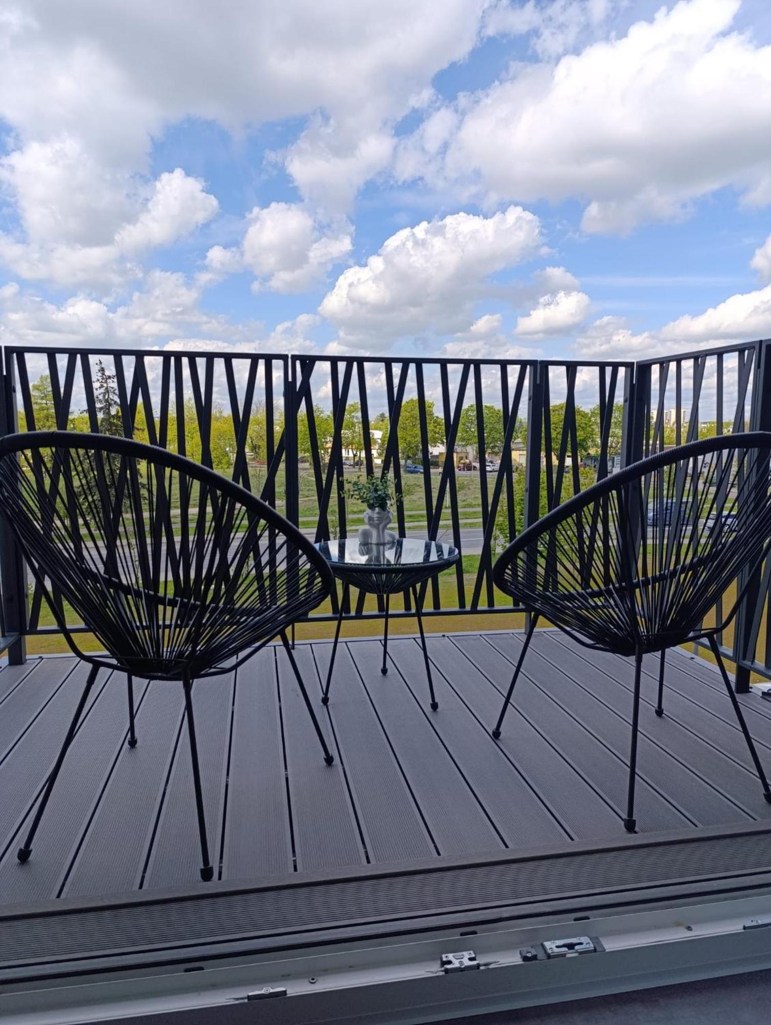 Apartament Sztuk Pieknych 10 피와 외부 사진